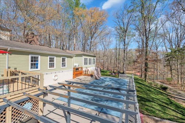 739 Lakeview St, Estill Springs, TN 37330