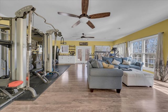 739 Lakeview St, Estill Springs, TN 37330