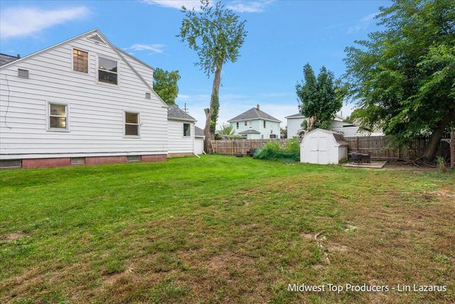 1945 Delwood Avenue, Wyoming, MI 49509