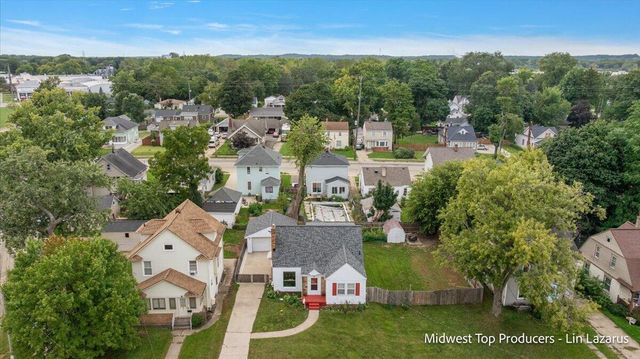 1945 Delwood Avenue, Wyoming, MI 49509