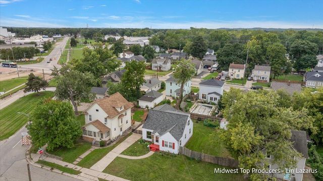 1945 Delwood Avenue, Wyoming, MI 49509