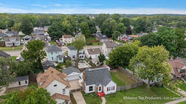 1945 Delwood Avenue, Wyoming, MI 49509