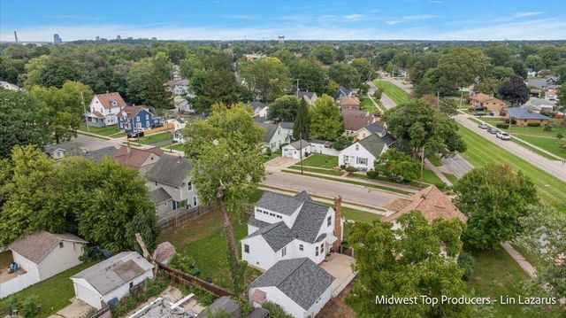 1945 Delwood Avenue, Wyoming, MI 49509