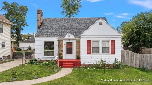 1945 Delwood Avenue, Wyoming, MI 49509