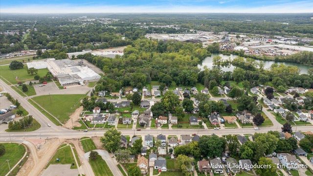 1945 Delwood Avenue, Wyoming, MI 49509