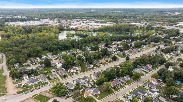 1945 Delwood Avenue, Wyoming, MI 49509