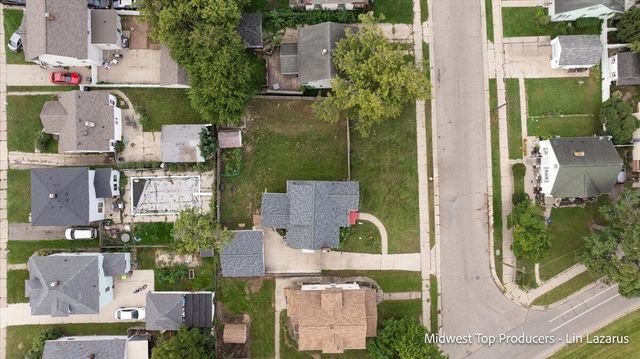 1945 Delwood Avenue, Wyoming, MI 49509
