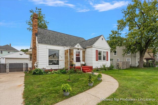 1945 Delwood Avenue, Wyoming, MI 49509