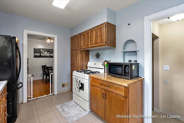 1945 Delwood Avenue, Wyoming, MI 49509
