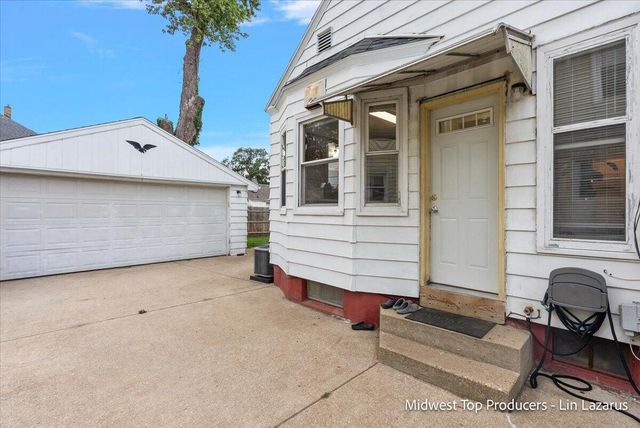1945 Delwood Avenue, Wyoming, MI 49509