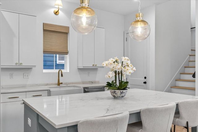 112 America Street, Charleston, SC 29403