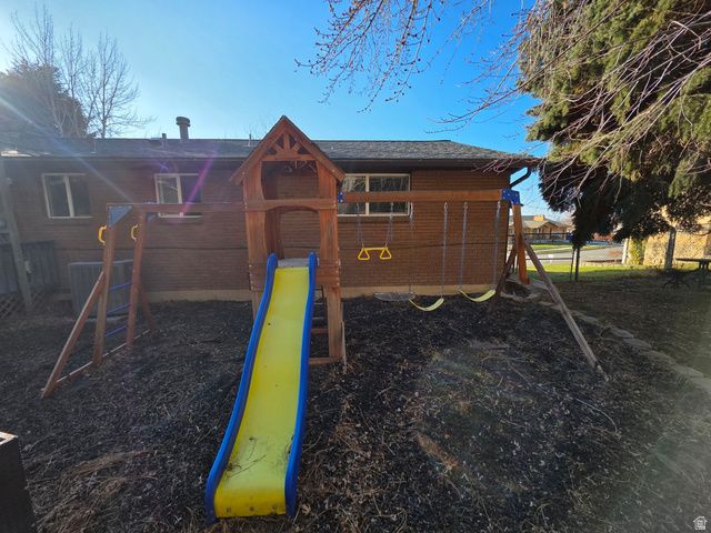 1366 COTTONWOOD DR, Centerville, UT 84014