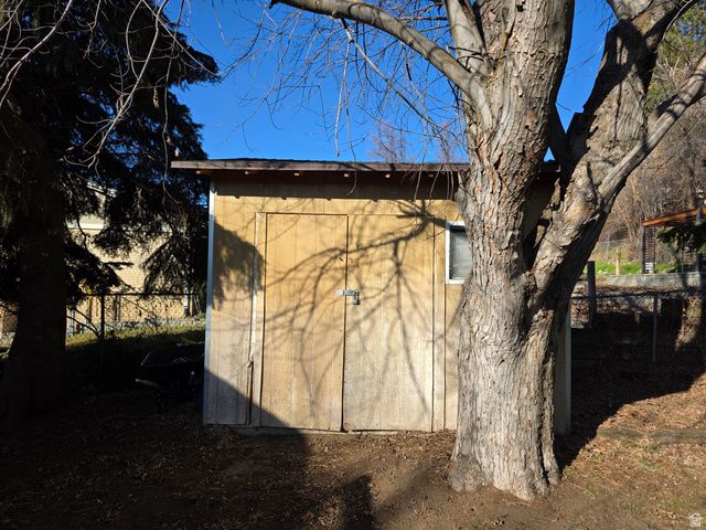 1366 COTTONWOOD DR, Centerville, UT 84014