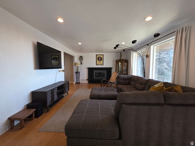 1366 COTTONWOOD DR, Centerville, UT 84014