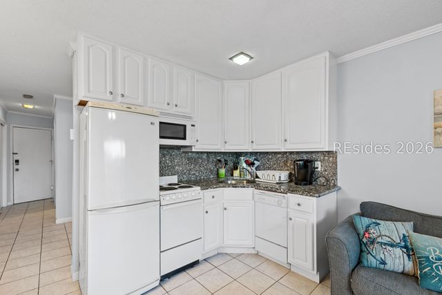 23 S Forest Beach Dr Apt 347, Hilton Head Island, SC 29928