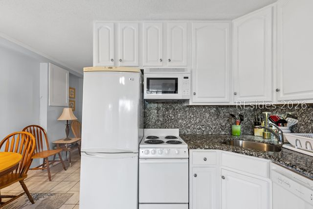 23 S Forest Beach Dr Apt 347, Hilton Head Island, SC 29928
