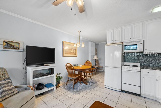 23 S Forest Beach Dr Apt 347, Hilton Head Island, SC 29928