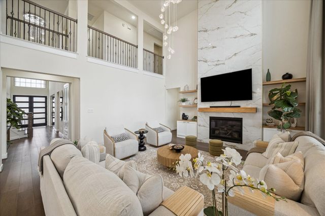 4727 Llano Loop, Sugar Land, TX 77479