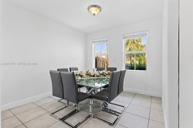 8610 NW 110th Ave, Doral, FL 33178