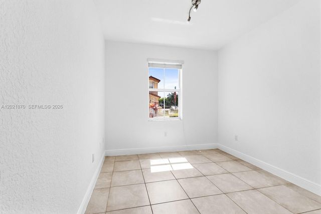 8610 NW 110th Ave, Doral, FL 33178