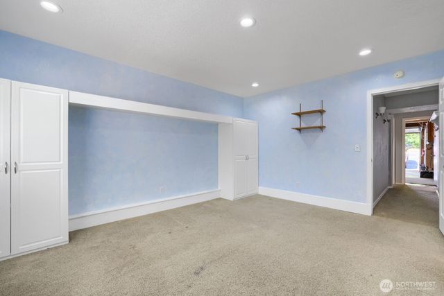 3203 NE 195th St, Lake Forest Park, WA 98155