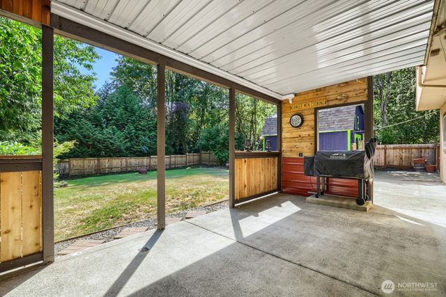 3203 NE 195th St, Lake Forest Park, WA 98155