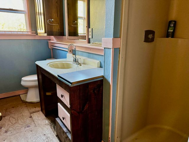 1519 County Road 130, Carthage, MO 64836