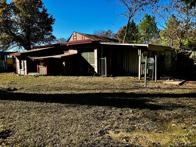 1519 County Road 130, Carthage, MO 64836