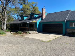 4970 Old Stage Road, Central Point, OR 97502