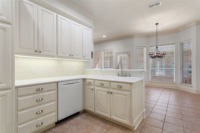 2306 Homestead Lane, Tyler, TX 75701