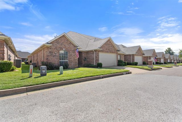 2306 Homestead Lane, Tyler, TX 75701