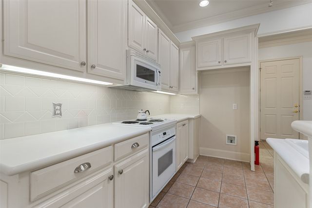 2306 Homestead Lane, Tyler, TX 75701