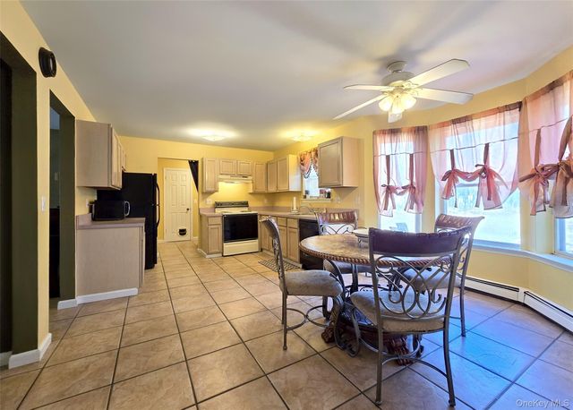 23 Shamrock Lane, Centereach, NY 11720