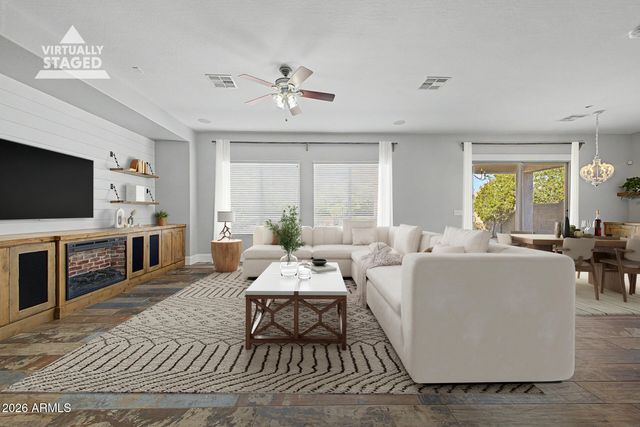 4916 W OLD WEST Trail, New River, AZ 85087