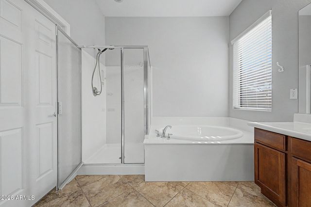 4916 W OLD WEST Trail, New River, AZ 85087