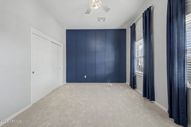 4916 W OLD WEST Trail, New River, AZ 85087
