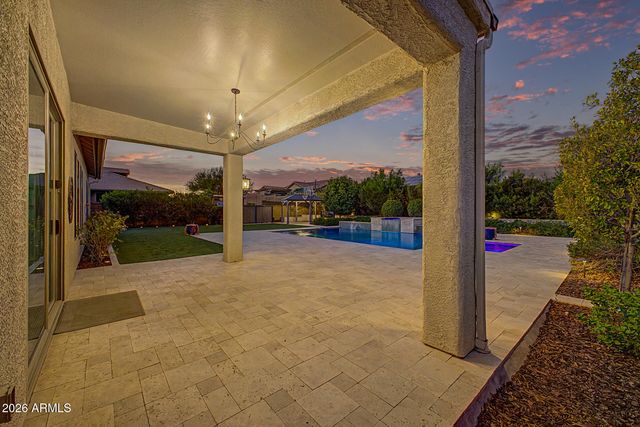 4916 W OLD WEST Trail, New River, AZ 85087