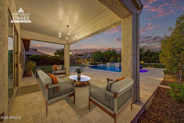 4916 W OLD WEST Trail, New River, AZ 85087