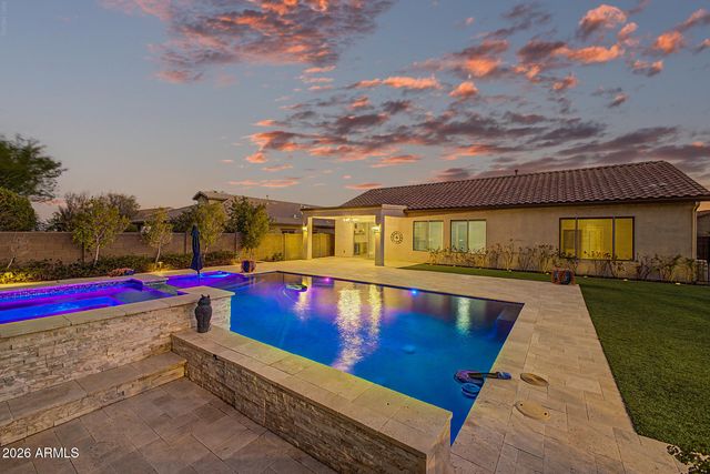 4916 W OLD WEST Trail, New River, AZ 85087
