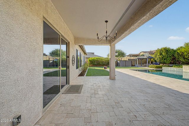 4916 W OLD WEST Trail, New River, AZ 85087