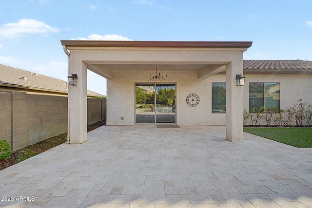 4916 W OLD WEST Trail, New River, AZ 85087