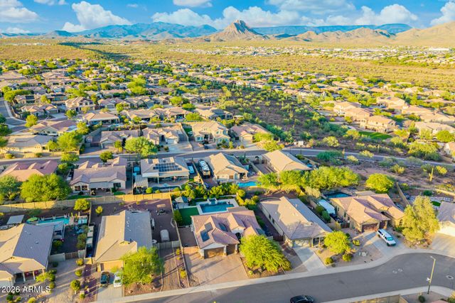 4916 W OLD WEST Trail, New River, AZ 85087