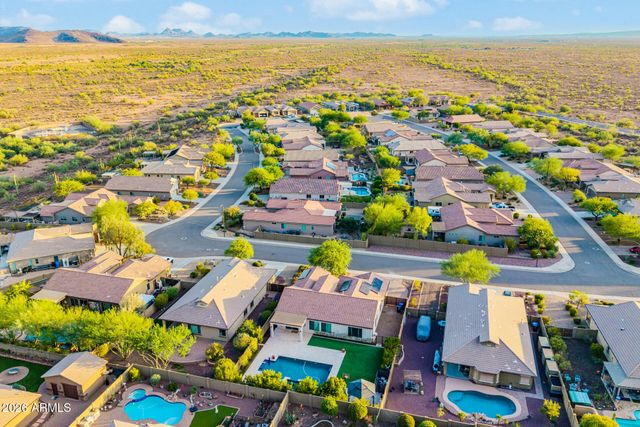 4916 W OLD WEST Trail, New River, AZ 85087