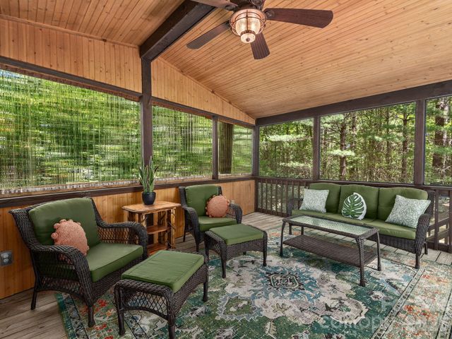 61 Boulder Drive L14-R, Lake Toxaway, NC 28747