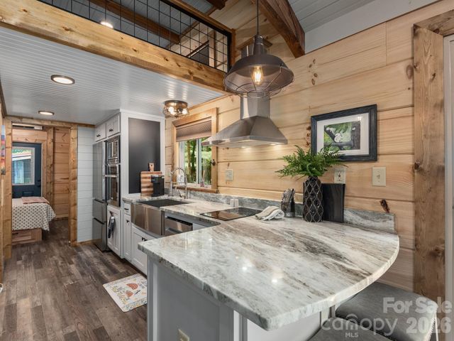 61 Boulder Drive L14-R, Lake Toxaway, NC 28747