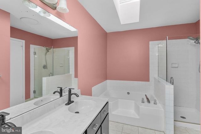 43 TYNEMOUTH CT, Robbinsville, NJ 08691
