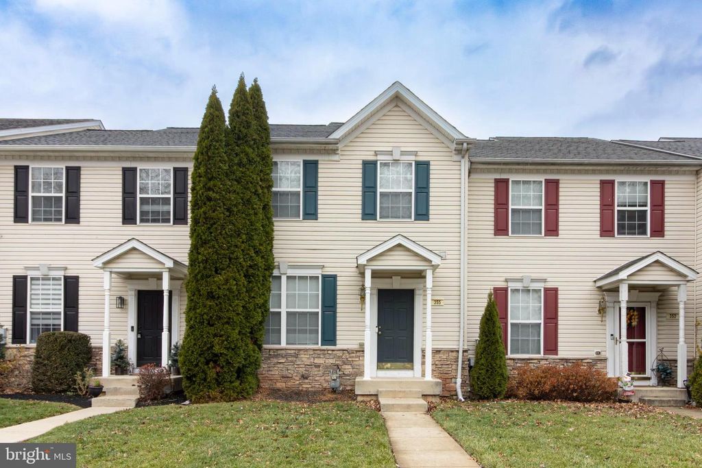 355 BRUAW DR, York, PA 17406