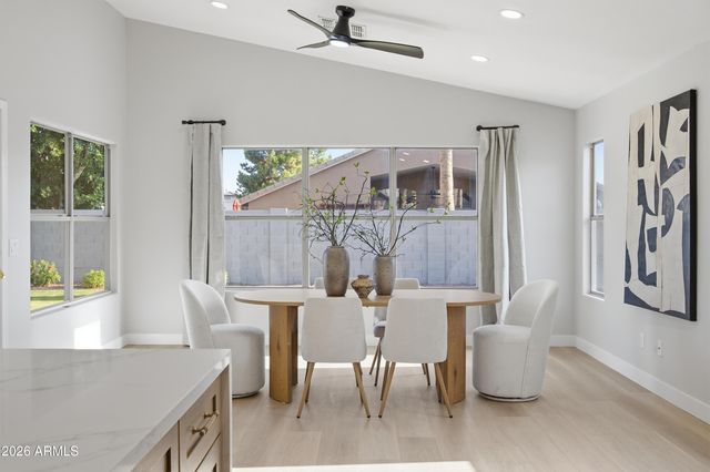 8017 E OSAGE Avenue, Mesa, AZ 85212