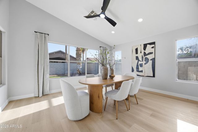 8017 E OSAGE Avenue, Mesa, AZ 85212