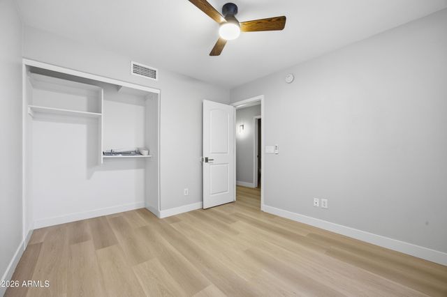 8017 E OSAGE Avenue, Mesa, AZ 85212